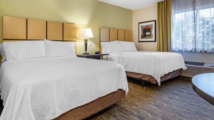Candlewood Suites Alabaster Room