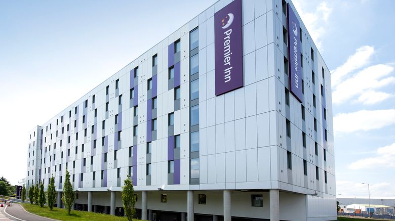 <b>Premier Inn  Heathrow Airport Terminal 4 Exterior</b>. Images powered by <a href="https://leonardo.com/" title="Leonardo Worldwide" target="_blank">Leonardo</a>.