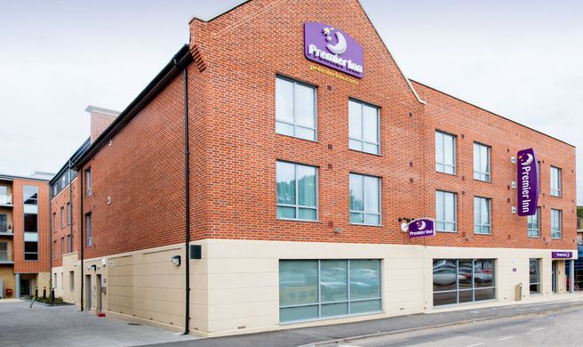 Premier Inn Hitchin Town Centre Exterior