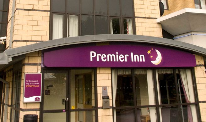 Premier Inn Leeds City Centre Exterior