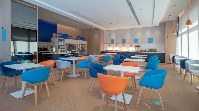<b>Holiday Inn Express North Gateway Restaurant</b>. Images powered by <a href="https://www.leonardoworldwide.com/" title="Leonardo Worldwide" target="_blank">Leonardo</a>.
