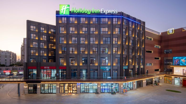 <b>Holiday Inn Express North Gateway Exterior</b>. Images powered by <a href="https://www.leonardoworldwide.com/" title="Leonardo Worldwide" target="_blank">Leonardo</a>.