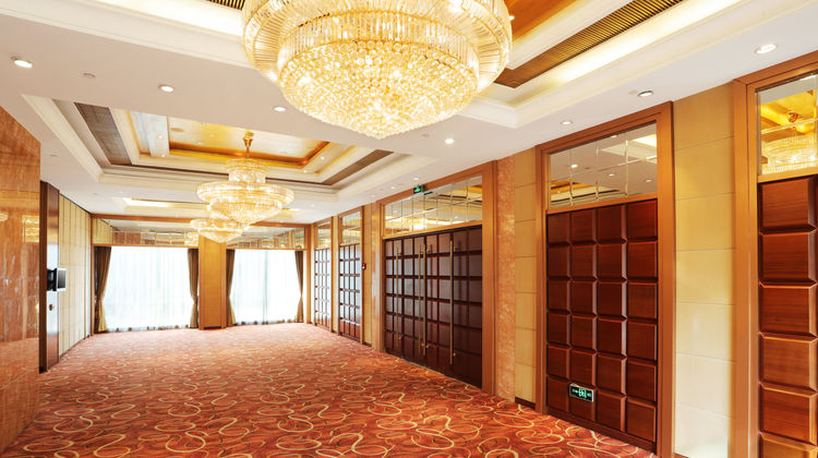 Holiday Inn Shanghai Pudong Nanpu Ballroom