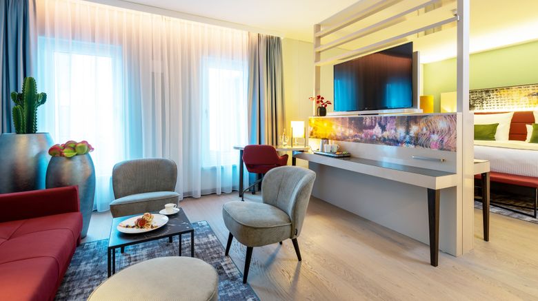 <b>Leonardo Hotel Augsburg Suite</b>. Images powered by <a href="https://www.leonardoworldwide.com/" title="Leonardo Worldwide" target="_blank">Leonardo</a>.