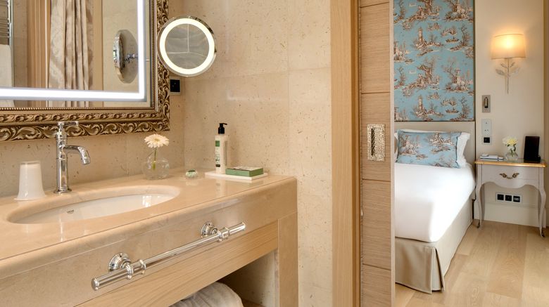 <b>Domaine du Mas de Pierre Suite</b>. Images powered by <a href="https://www.leonardoworldwide.com/" title="Leonardo Worldwide" target="_blank">Leonardo</a>.