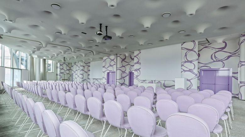 <b>voco Milan-Fiere Meeting</b>. Images powered by <a href="https://www.leonardoworldwide.com/" title="Leonardo Worldwide" target="_blank">Leonardo</a>.