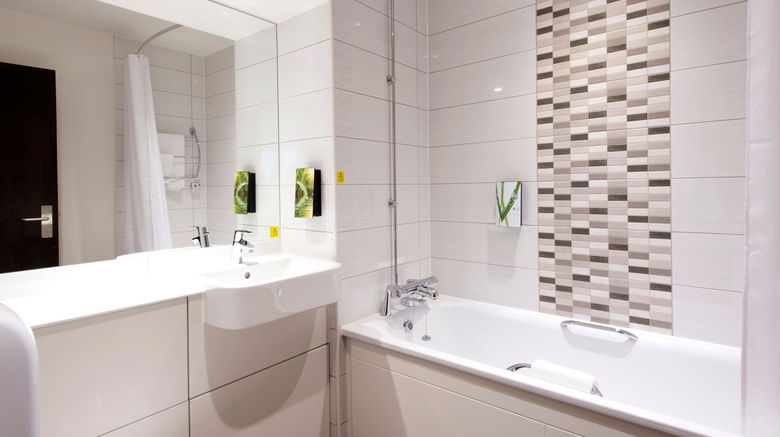 <b>Premier Inn Leeds Headingley Room</b>. Images powered by <a href="https://www.leonardoworldwide.com/" title="Leonardo Worldwide" target="_blank">Leonardo</a>.