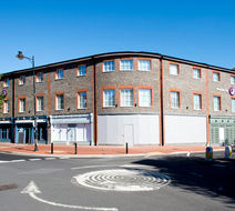 Premier Inn Lewes Town Centre Exterior