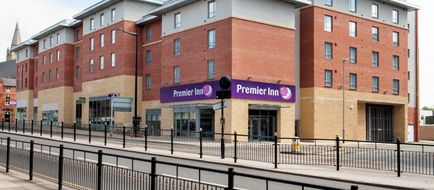Premier Inn Lincoln City Centre Exterior
