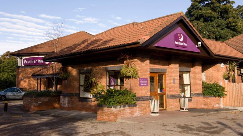 <b>Premier Inn Liverpool (West Derby) Exterior</b>. Images powered by <a href="https://www.leonardoworldwide.com/" title="Leonardo Worldwide" target="_blank">Leonardo</a>.