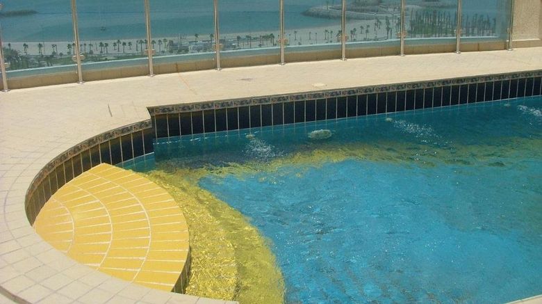 <b>Corniche Hotel Kuwait Pool</b>. Images powered by <a href="https://www.leonardoworldwide.com/" title="Leonardo Worldwide" target="_blank">Leonardo</a>.