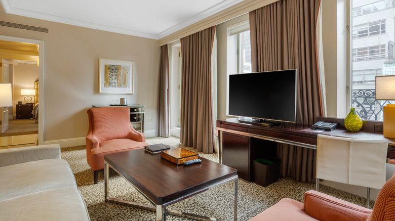 <b>Omni Berkshire Place Suite</b>. Images powered by <a href="https://www.leonardoworldwide.com/" title="Leonardo Worldwide" target="_blank">Leonardo</a>.