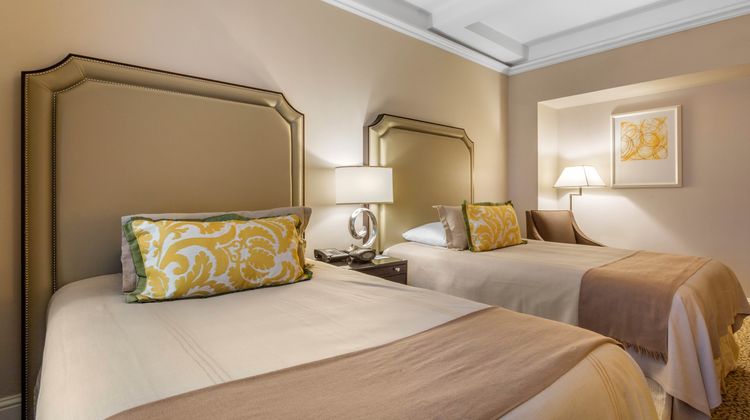 Omni Berkshire Place Room