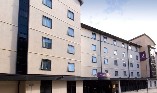 Premier Inn Liverpool City Centre Exterior