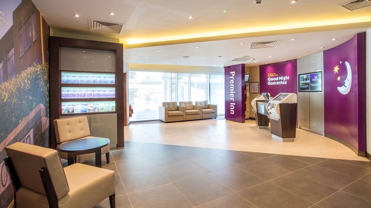 Premier Inn London Brentford Lobby