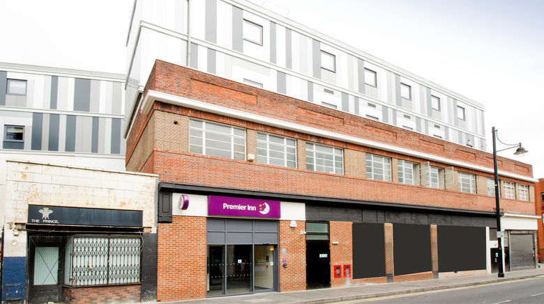 <b>Premier Inn London Brixton Hotel Exterior</b>. Images powered by <a href="https://www.leonardoworldwide.com/" title="Leonardo Worldwide" target="_blank">Leonardo</a>.
