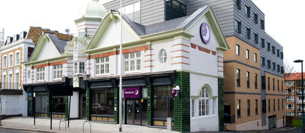 Premier Inn London Clapham Exterior