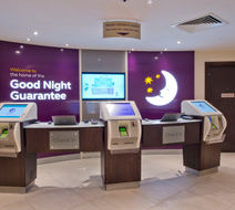 Premier Inn London Chiswick Lobby