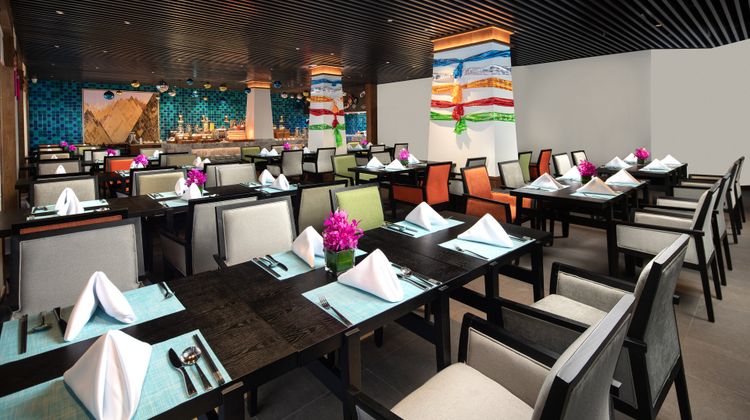 Holiday Inn Batang Restaurant