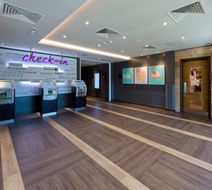 Premier Inn Hayes Hyde Park Lobby