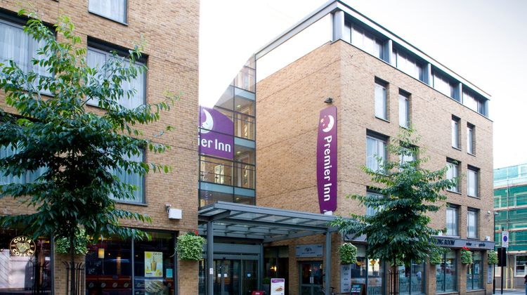 Premier Inn London King's Cross Exterior