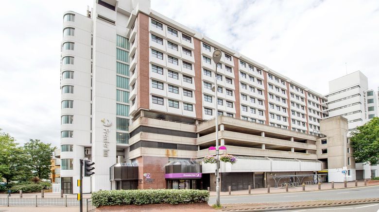 <b>Premier Inn London/Kingston Upon Thames Exterior</b>. Images powered by <a href="https://www.leonardoworldwide.com/" title="Leonardo Worldwide" target="_blank">Leonardo</a>.