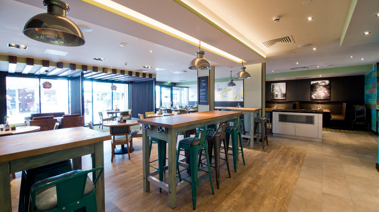 <b>Premier Inn London Orpington Lobby</b>. Images powered by <a href="https://www.leonardoworldwide.com/" title="Leonardo Worldwide" target="_blank">Leonardo</a>.