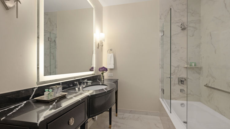 Hotel Drisco Room
