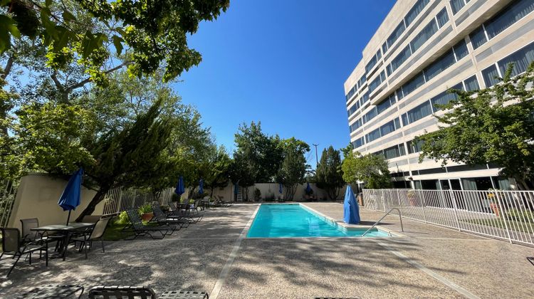 Holiday Inn Express Downtown Pool