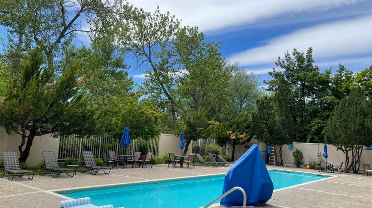 Holiday Inn Express Downtown Pool