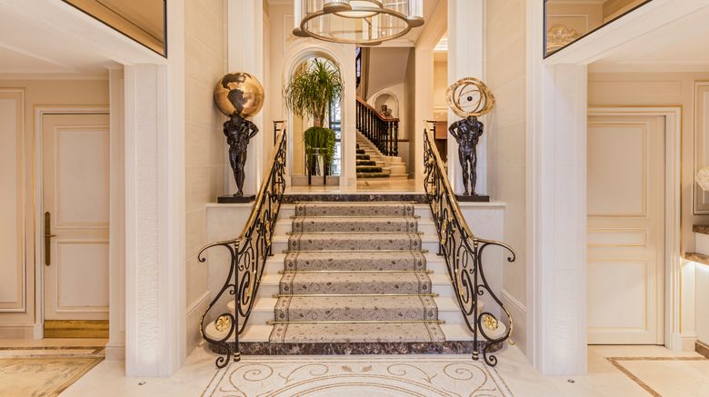 <b>Hotel San Regis Lobby</b>. Images powered by <a href="https://www.leonardoworldwide.com/" title="Leonardo Worldwide" target="_blank">Leonardo</a>.