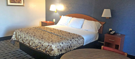 Scottish Inn Room