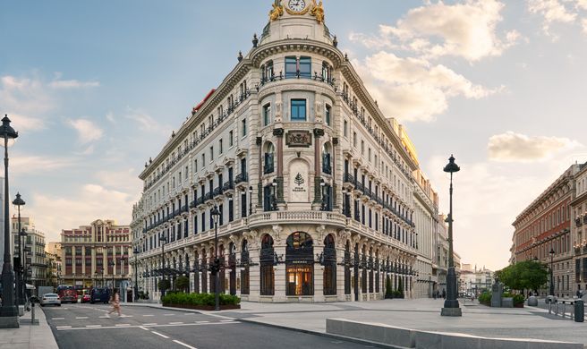 Four Seasons Hotel Madrid Exterior