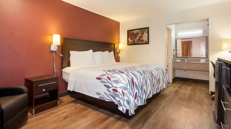 Red Roof Inn Santee Room