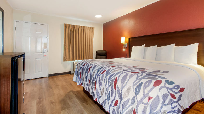 <b>Red Roof Inn Santee Room</b>. Images powered by <a href="https://www.leonardoworldwide.com/" title="Leonardo Worldwide" target="_blank">Leonardo</a>.