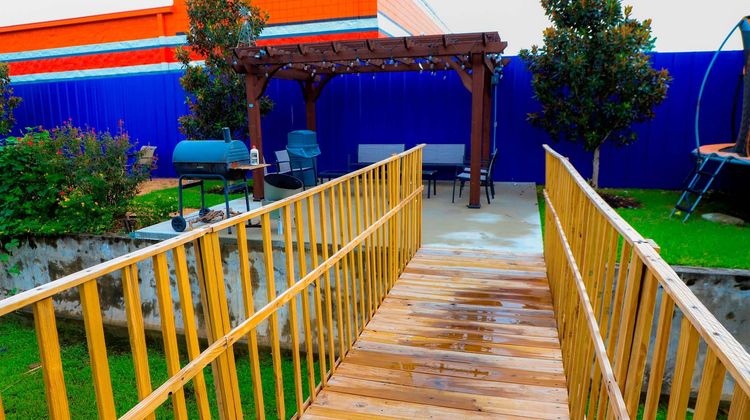 Scottish Inns & Suites Houston Exterior