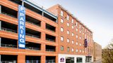 Premier Inn Luton Town Centre Exterior