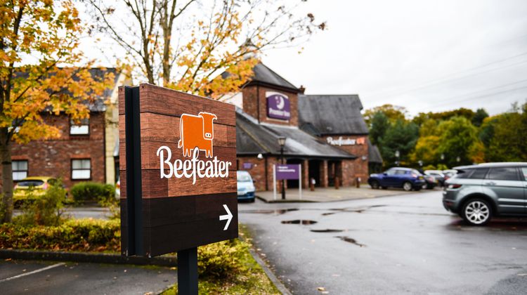 Premier Inn Macclesfield North Exterior