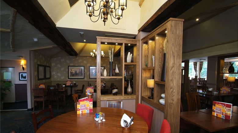 <b>Premier Inn Macclesfield South West Lobby</b>. Images powered by <a href="https://www.leonardoworldwide.com/" title="Leonardo Worldwide" target="_blank">Leonardo</a>.