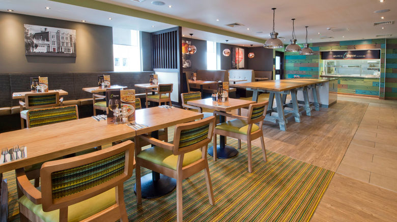 <b>Premier Inn London Sidcup Lobby</b>. Images powered by <a href="https://www.leonardoworldwide.com/" title="Leonardo Worldwide" target="_blank">Leonardo</a>.