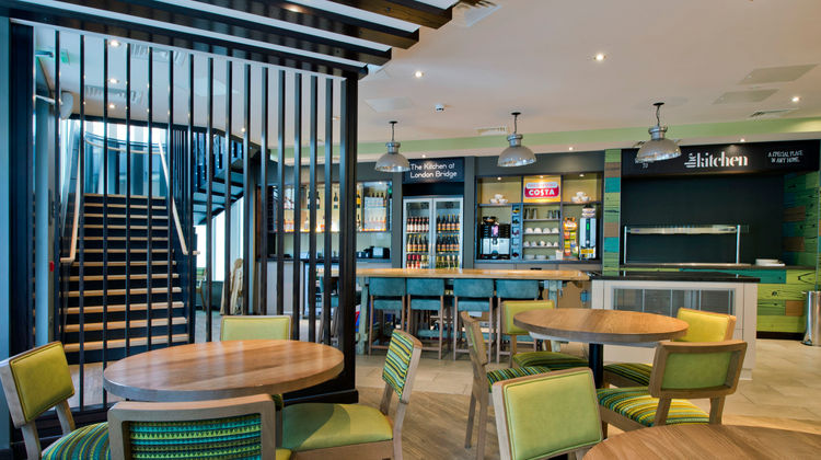 Premier Inn London Southwark Lobby