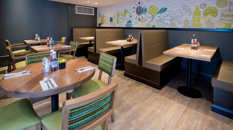 Premier Inn London Southwark Lobby