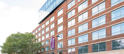 Premier Inn London St Pancras Hotel Exterior