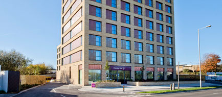 Premier Inn London Tolworth Hotel Exterior