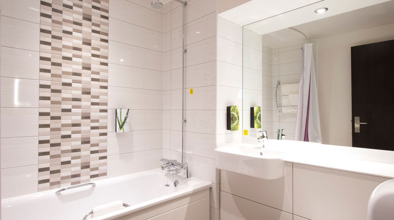 <b>Premier Inn London Tottenham Hale Room</b>. Images powered by <a href="https://www.leonardoworldwide.com/" title="Leonardo Worldwide" target="_blank">Leonardo</a>.