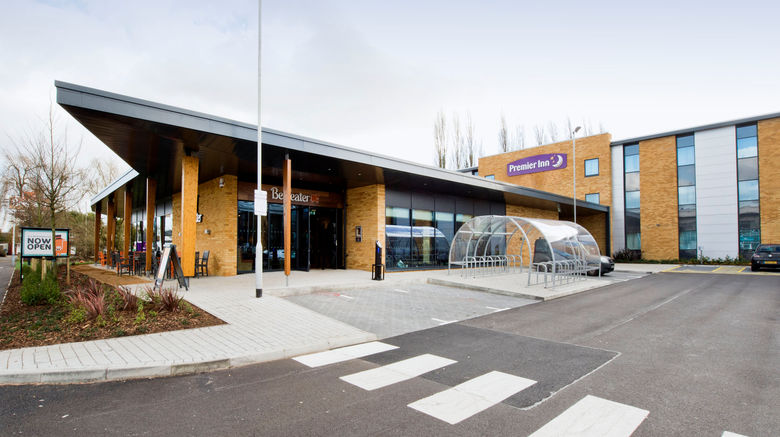 <b>Premier Inn London Uxbridge Exterior</b>. Images powered by <a href="https://www.leonardoworldwide.com/" title="Leonardo Worldwide" target="_blank">Leonardo</a>.