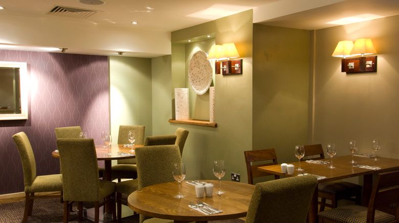 <b>Premier Inn London Victoria Lobby</b>. Images powered by <a href="https://www.leonardoworldwide.com/" title="Leonardo Worldwide" target="_blank">Leonardo</a>.