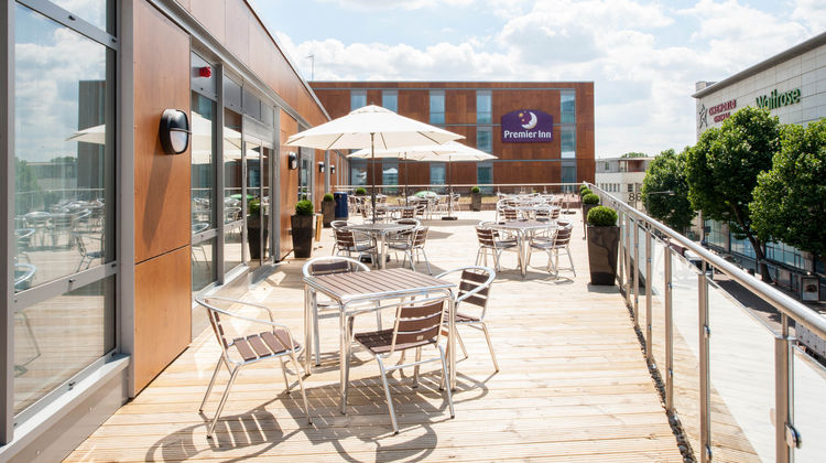 Premier Inn London Wandsworth Exterior