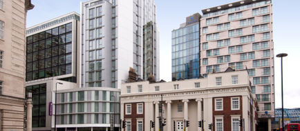Premier Inn London Waterloo Exterior