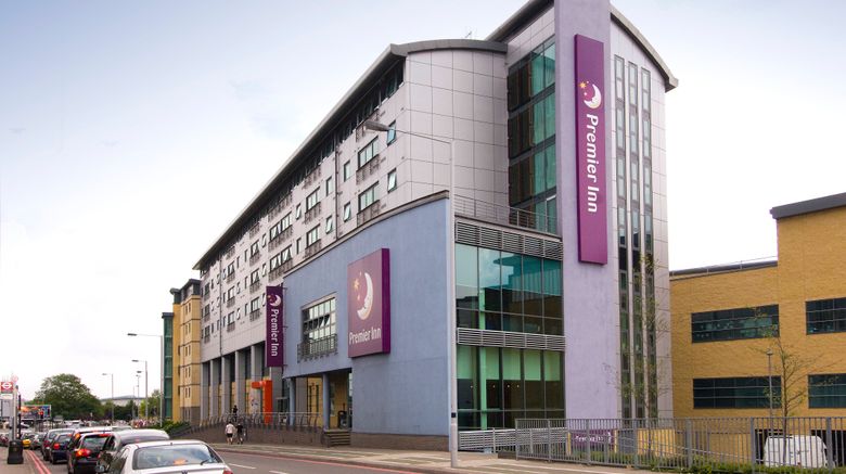 Premier Inn London Wimbledon South Exterior. Images powered by <a href="https://www.leonardoworldwide.com" target="_blank" rel="noopener">Leonardo</a>.